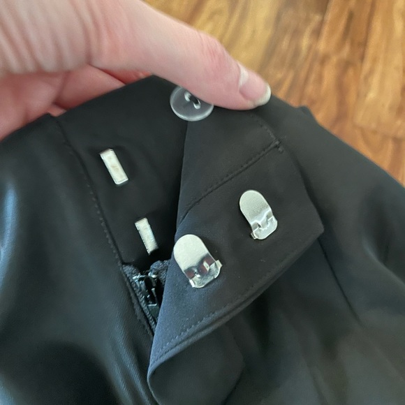 NWT Priceless Tate Shorts in Black - Picture 9 of 9